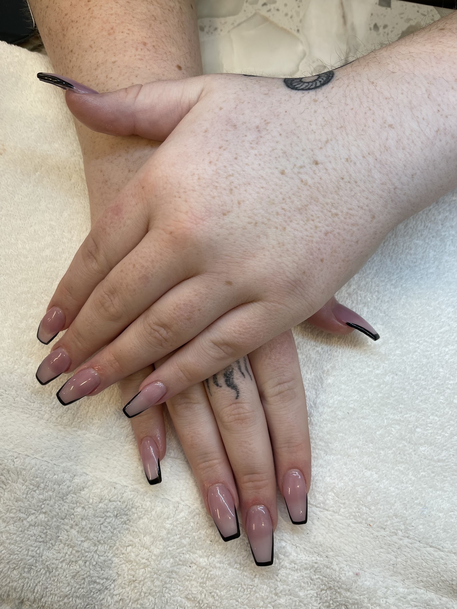 Nail Time logo